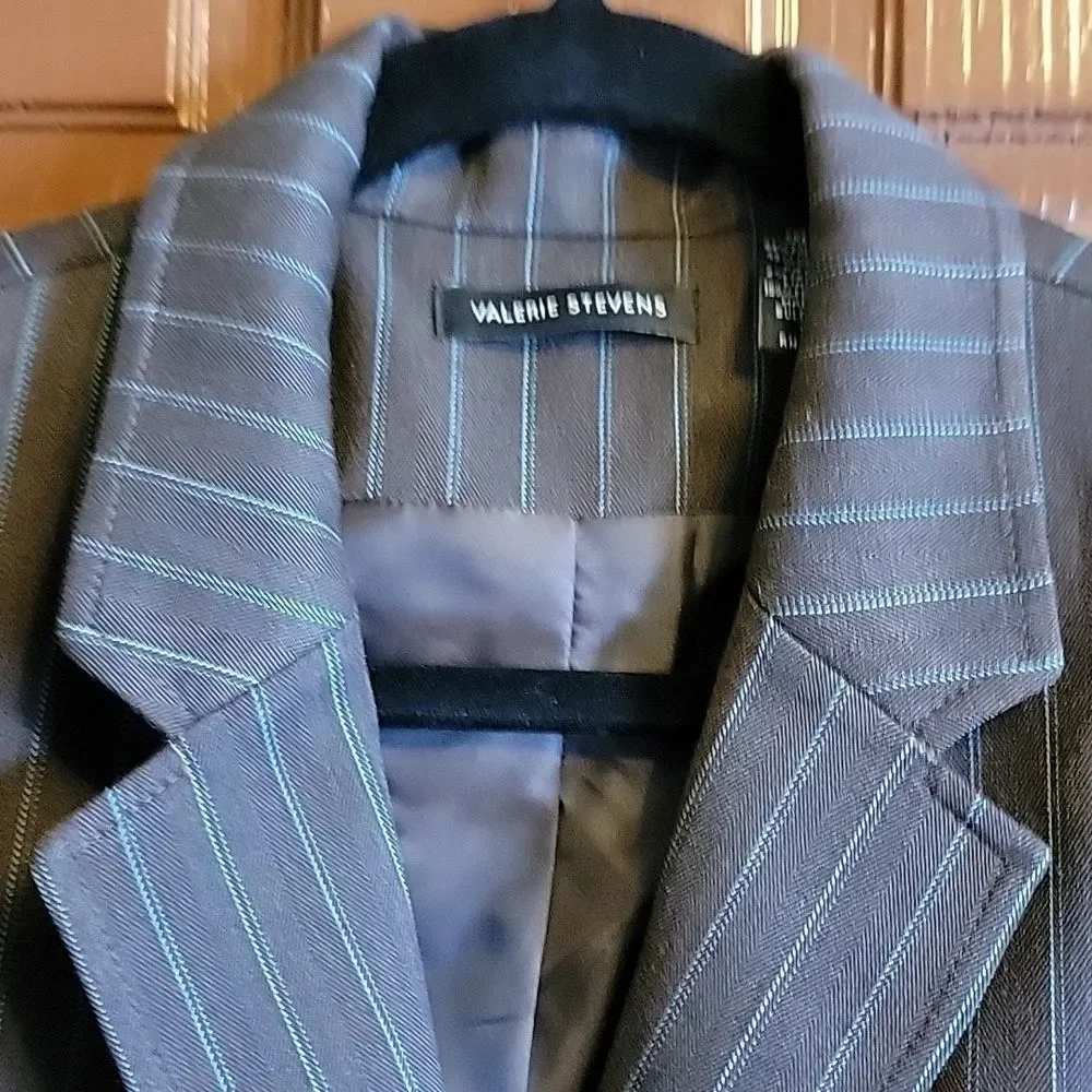 Valerie Stevens-Brown/tiffany striped blazer Size 16. NWT.